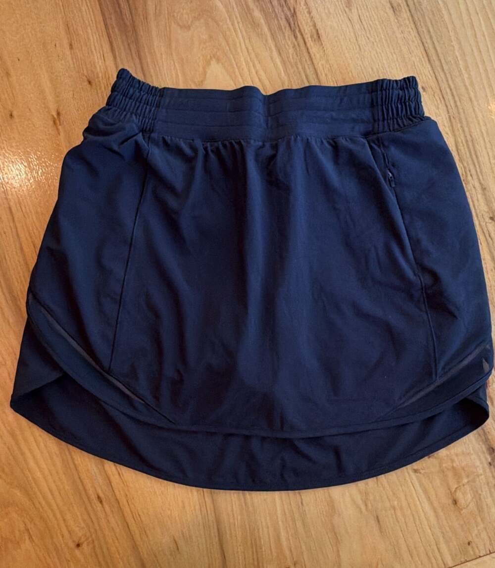 Lululemon Full Stride Skirt Size 6 Black Athletic Skort